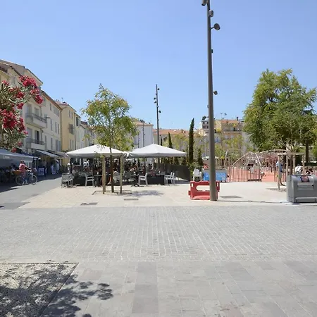 Old Town 아파트